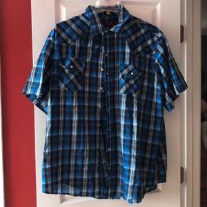 Men’s short sleeve dress shirt